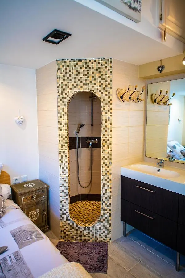 Chambre D'hôtes Villa de la Sueur au Bonheur La Bouilladisse 0*,  France